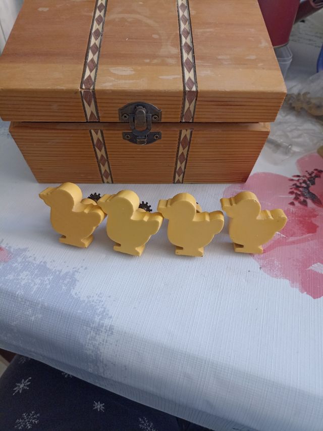 4 tiradores armario o cómoda infantiles 