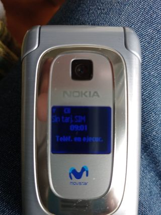 Teléfono antiguo Nokia 6085