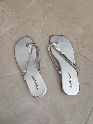 Sandalias plateadas talla 36