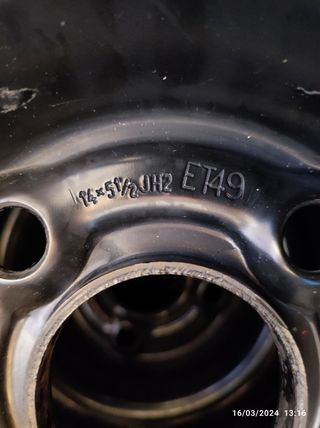 Llantas de acero y tapacubos radio 14" Opel