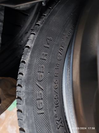 Llantas de acero y tapacubos radio 14" Opel