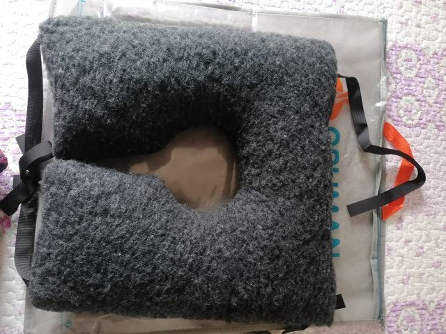 Cojín antiescaras y Hemorroides