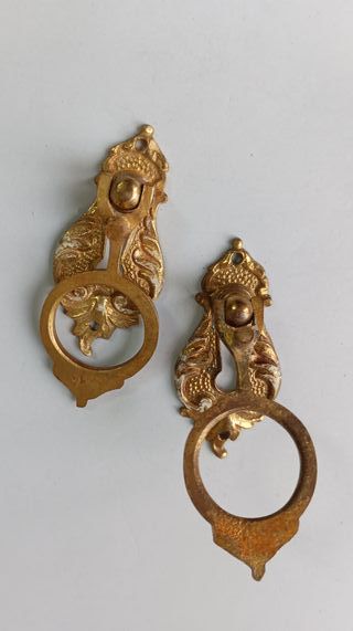 LOTTO DI 2 TIRATORI ANTICHI IN BRONZO, R93