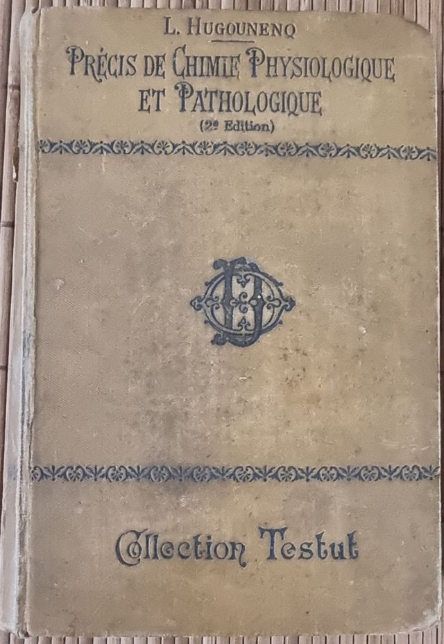 Libro de medicina en francés