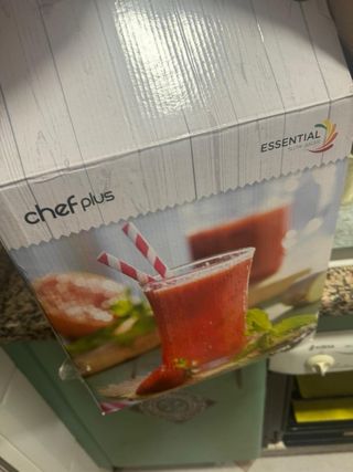 Licuadora essential slow juicer