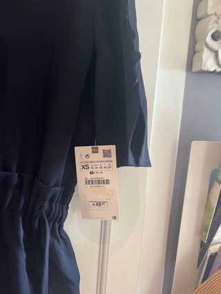 Mono azul marino , ultima coleccion Zara .