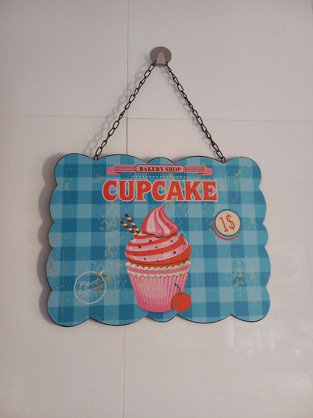 Placas/cartel de metal decorativas.