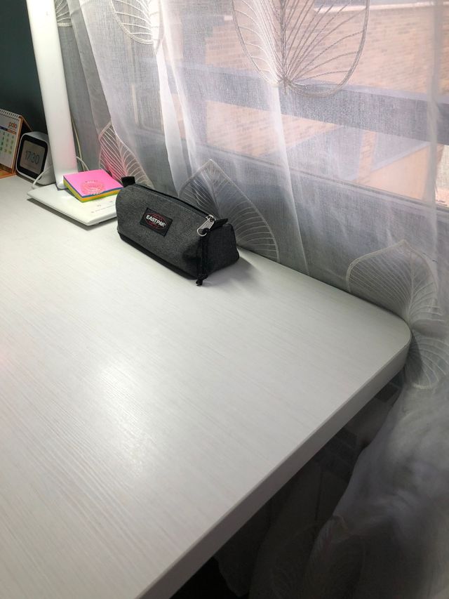 Escritorio para dormitorio