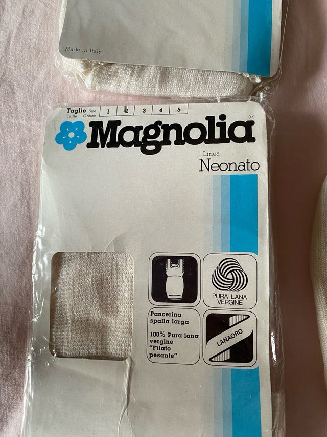 neonato 3 camicette/pancerine in lana Magnolia