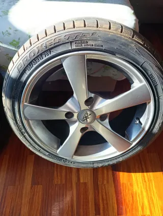 Llantas 15” 4x114,3 – 15x6.5J ET35 – con neumático