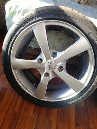 Llantas 15” 4x114,3 – 15x6.5J ET35 – con neumático