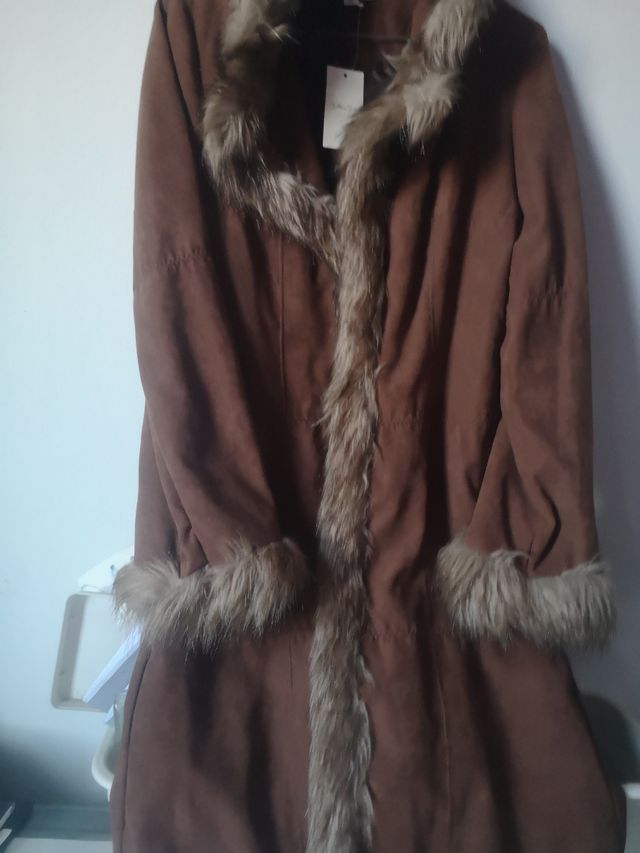 Abrigo marron marca Bettina Sanz