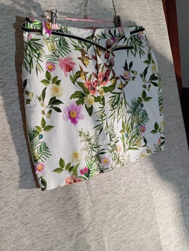 Falda flores 