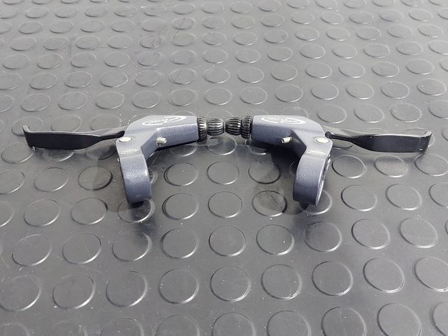 MANETAS FRENO AVID S.L 1.9 IMPOLUTAS (NOS)