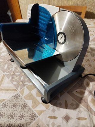 Cortadora domestica de embutidos
