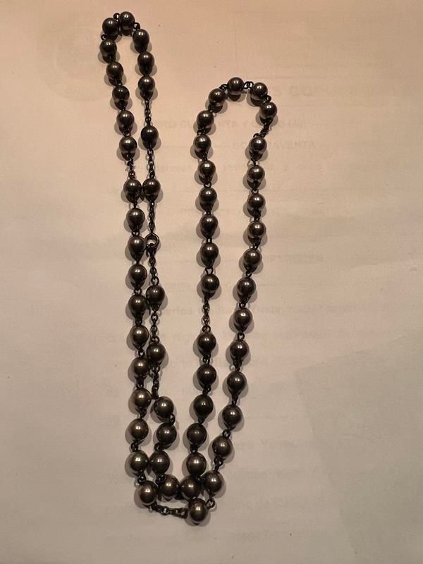 4 Collares, plata, piedras etc.