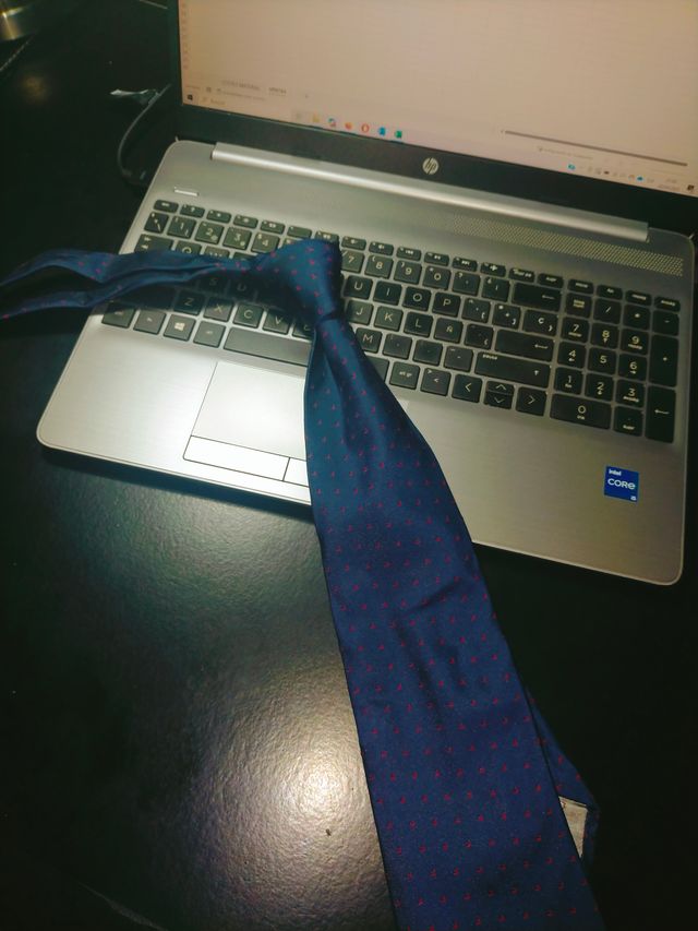 Corbata de seda vintage. En inmejorable condición