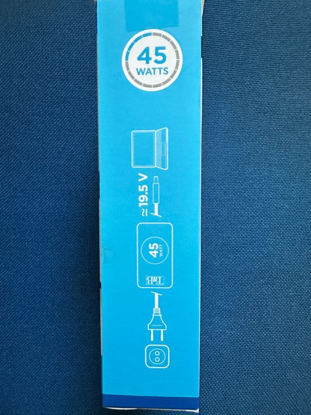 Cargador universal delgado para notebook de 45W