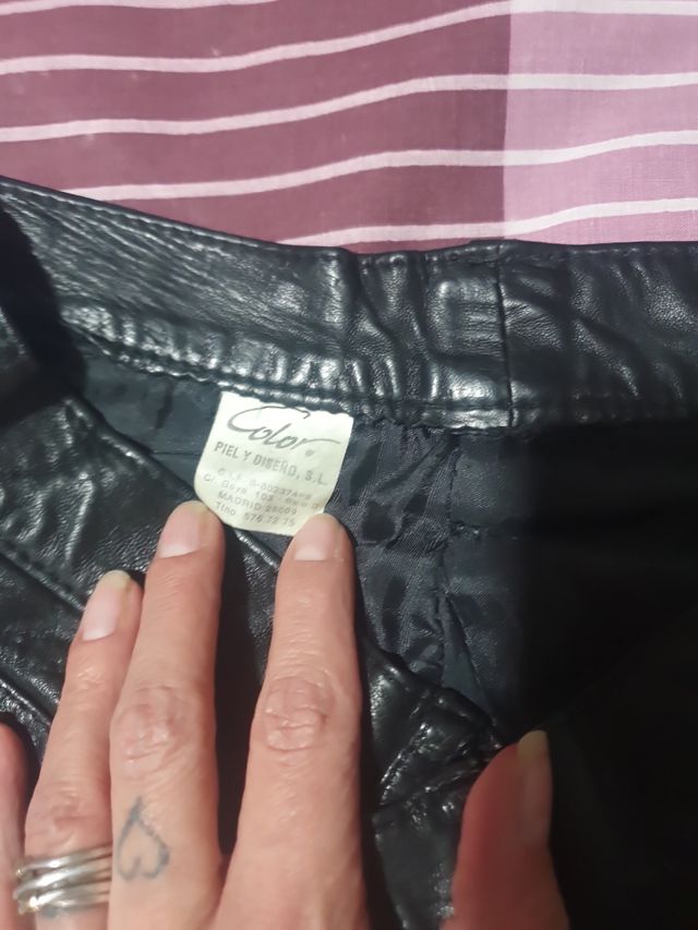 Pantalón cuero