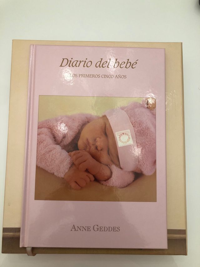 Album bebey Diario de Anne Guedes