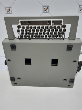 Máquina de escribir olivetti 98