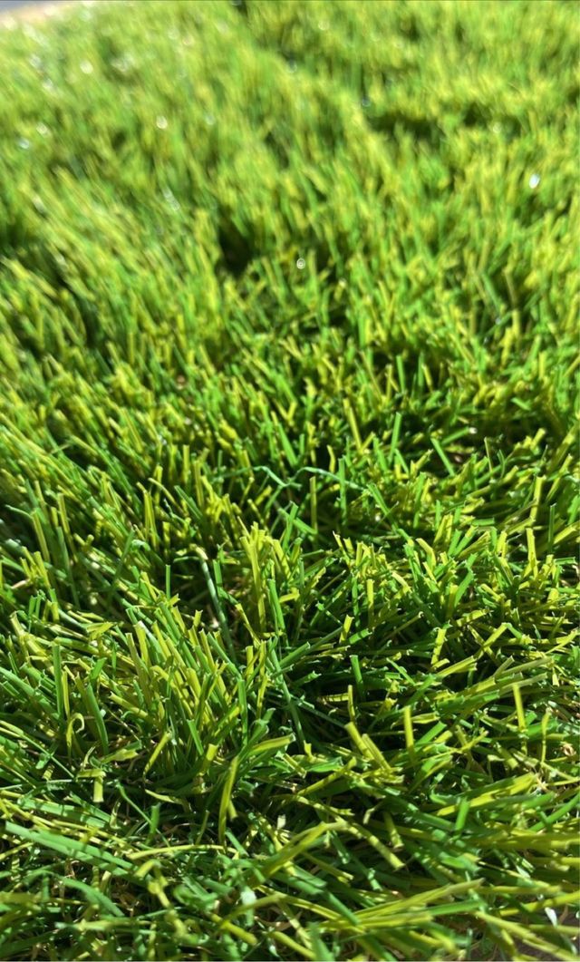 Cesped artificial con montaje economico