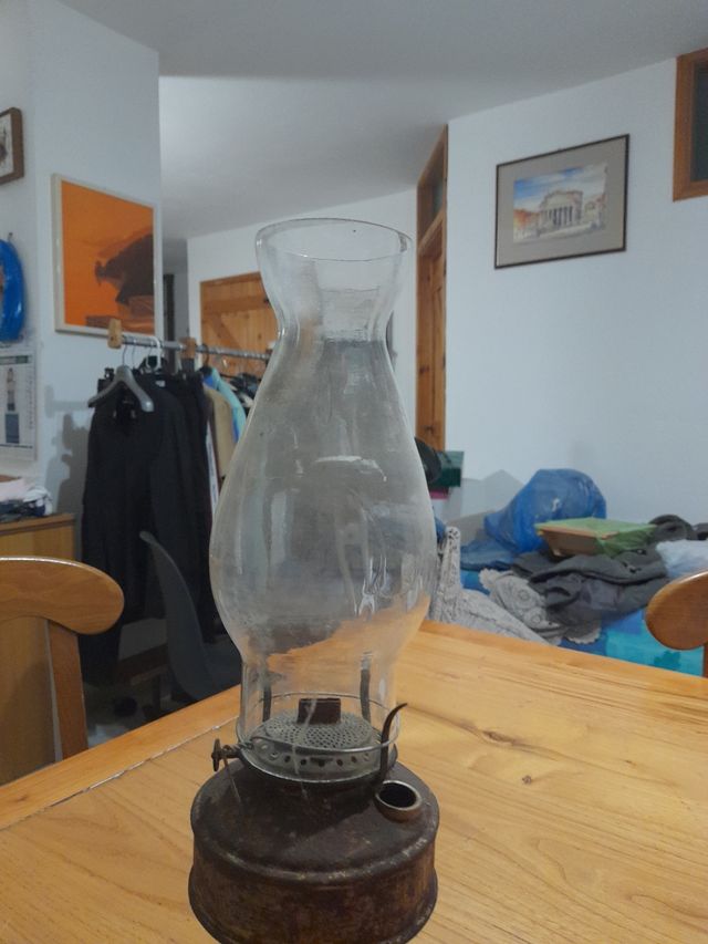 Lume a petrolio antico