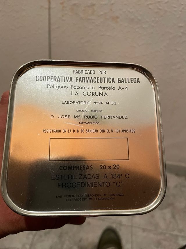 ANTIGUA LATA DE COMPRESAS ACOFAR (PRECINTADA)