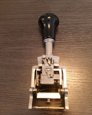 Antiguo Numerador automático EL CASCO