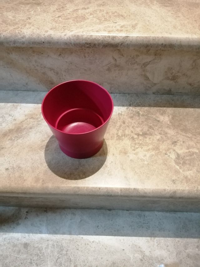 2 maceteros simpáticos