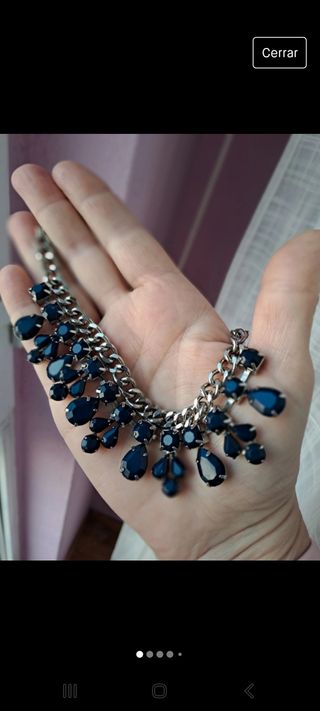 Gargantilla con piedras azules 