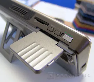 ULTRAPORTATIL TABLET ASUS R2E (Sin Abrir)