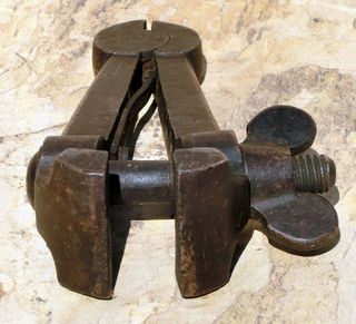 PINZA CARPINTERO TORNILLO MANO ENTENALLA MORDAZA