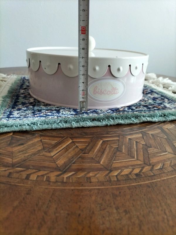 Biscottiera in metallo "Cuore di"