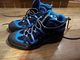 Botas de montaña niño