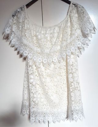 BLUSA DE ENCAJE