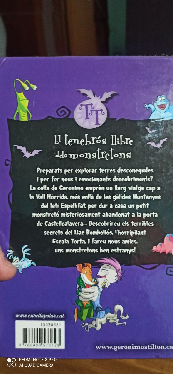 El Tenebrós llibre dels monstretons