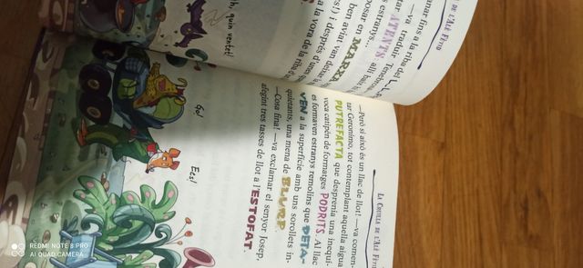 El Tenebrós llibre dels monstretons