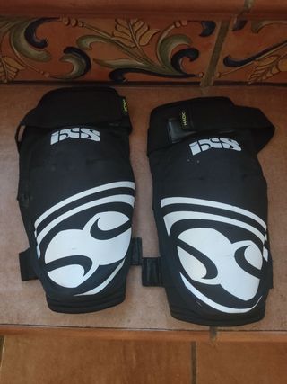 Rodilleras IXS Hack Evo