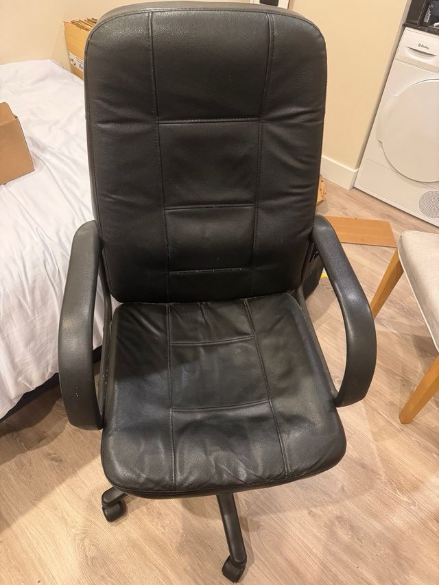 Silla oficina polipiel.