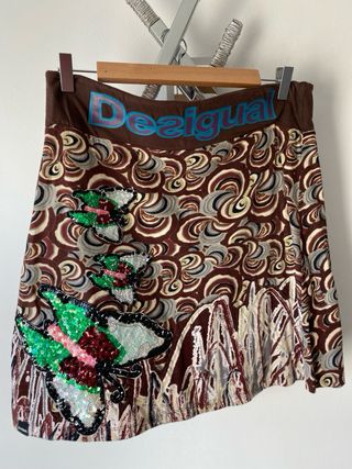 Falda de Desigual