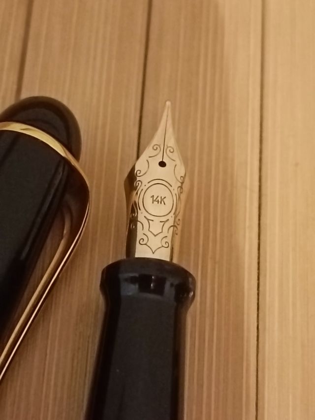 Set stilografica + sfera Aurora 88