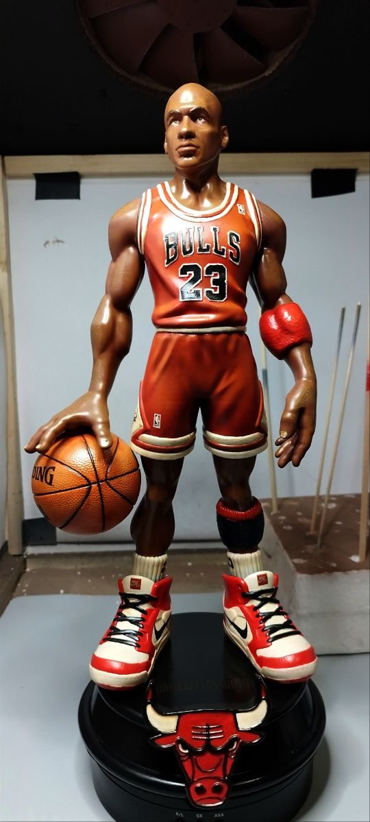 Resina Michael Jordan escala 1-6