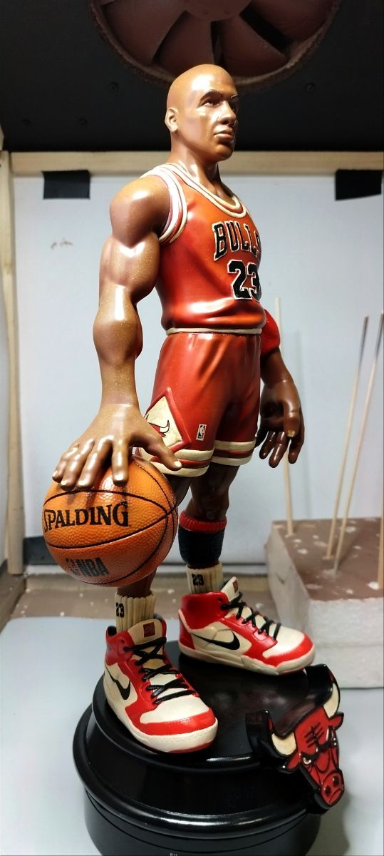 Resina Michael Jordan escala 1-6