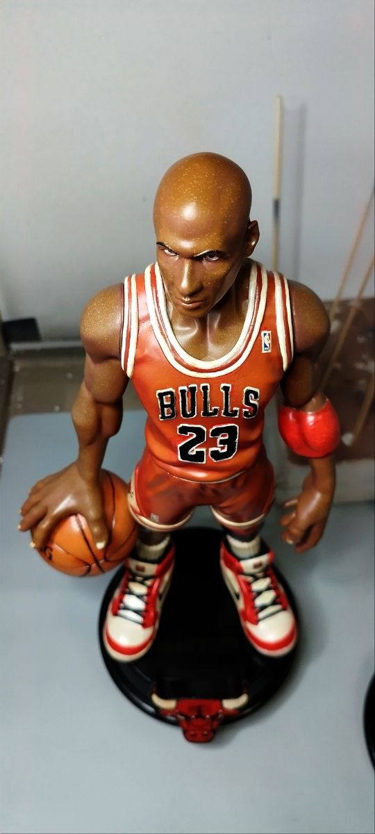 Resina Michael Jordan escala 1-6