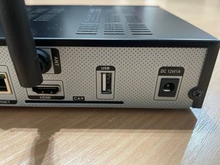 Decodificador Iris 9700 HD 2