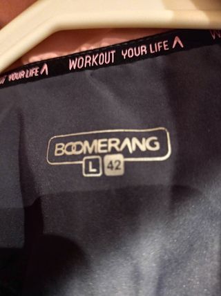 Vendo cortavientos de mujer marca 