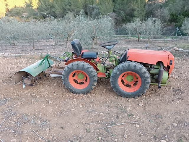 Tractor Agria 8900