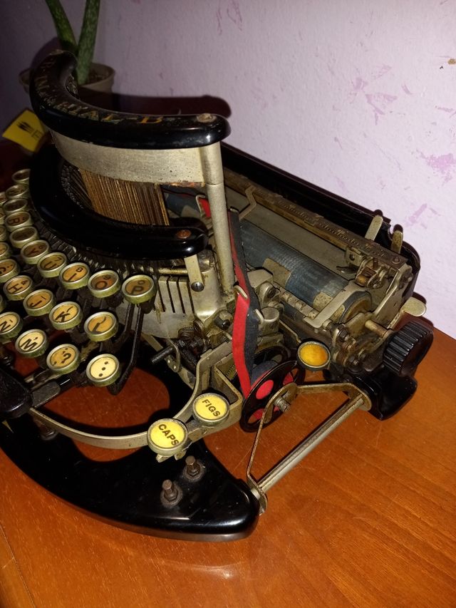 Macchina da scrivere