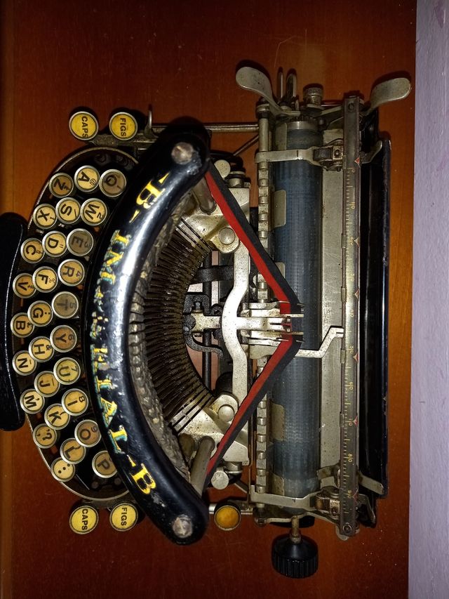 Macchina da scrivere